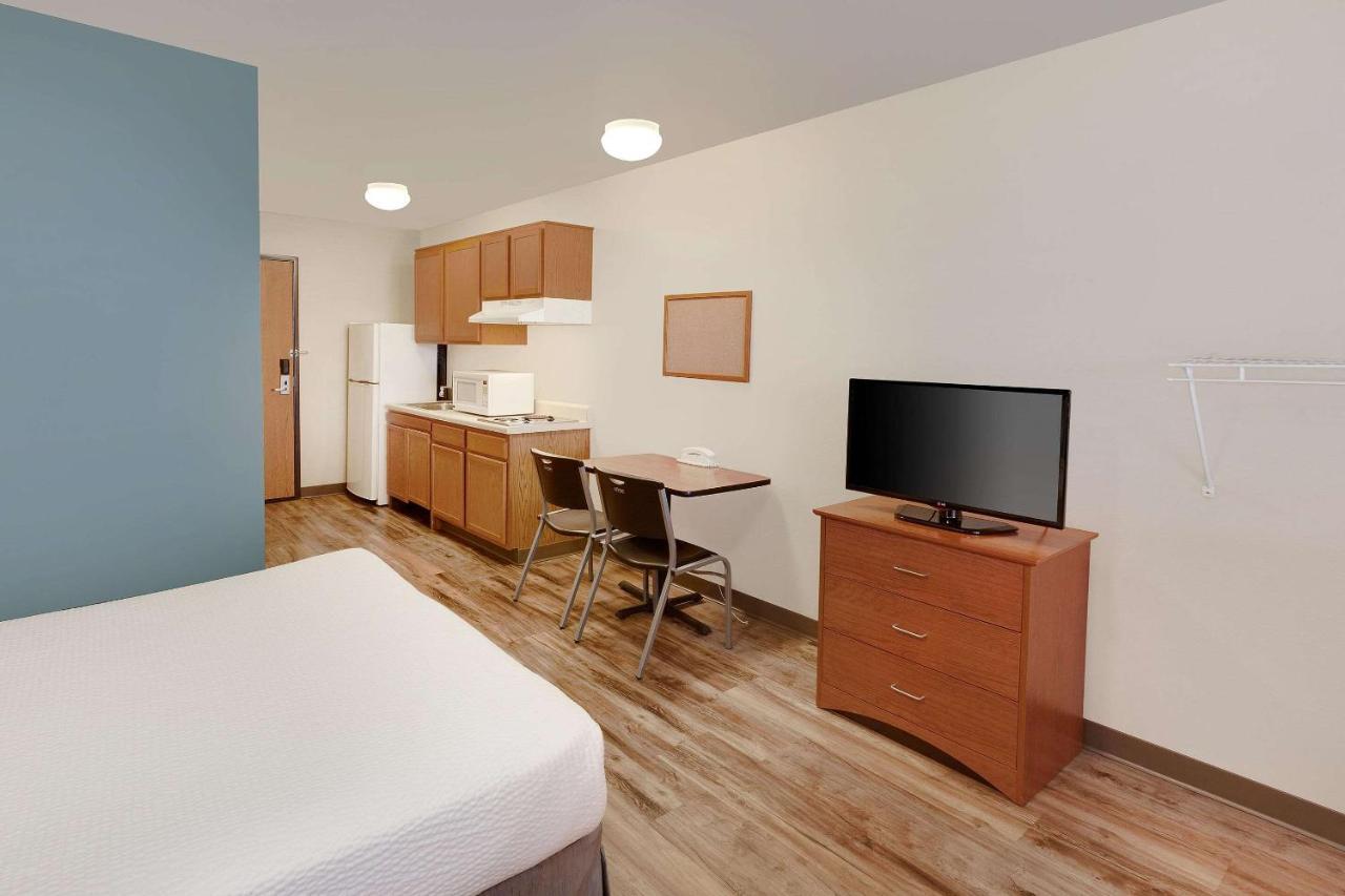 Woodspring Suites Des Moines Pleasant Hill Exterior photo