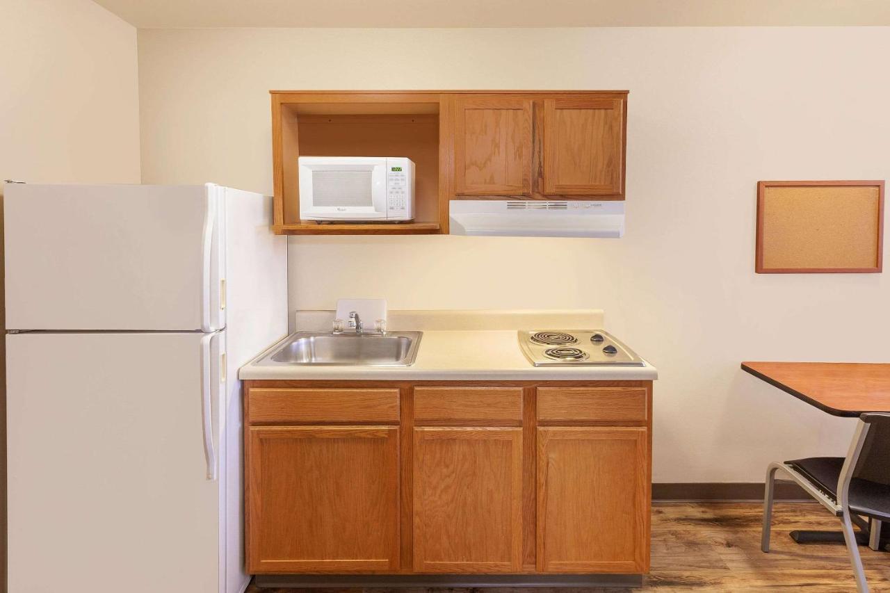 Woodspring Suites Des Moines Pleasant Hill Exterior photo